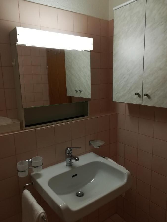 Bed & Breakfast Chur Bagian luar foto